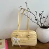 Bolsa de Ombro Pequena Estilo Coreano para Mulheres, Nova Bolsa Boston Almofada para o Trabalho Primavera/Verão 2026, Bolsa de Ombro Cor Sólida