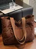 Bolsa Tote Matelassê Leve e Simples Bolsa de Grande Capacidade Nova Moda Inverno 2025 Bolsa de Mão Bolsa Casual Feminina