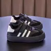 Novos Sapatos Infantis de Couro Genuíno 2025, Sapatos de Treinamento Moral para Meninas, Tênis Macios Versáteis para Todas as Estações, Sapatos Esportivos e Casuais para Meninos