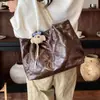 Bolso Tote Coreano Brillante de un Solo Hombro para Viajes Diarios 2026, Nuevo Bolso de Mano de Gran Capacidad con Oso de Dibujos Animados para Otoño, Moderno