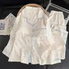 Pijama de Lujo a Cuadros Rosas y Blancos Bordado Tallas Grandes con Copas en el Pecho para Mujer, Algodón Nube Transpirable de Manga Larga y Pantalón Largo Conjunto de Dos Piezas para Casa