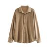 Camisa de mujer de otoño e invierno con diseño apilado, top de pana estilo retro de Hong Kong, camisa blanca cepillada de manga larga