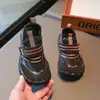 Zapatillas de Velcro para Niños Modelo Nuevo Primavera y Otoño 2026 Zapatos Casuales Versátiles Transpirables para Niñas Suela Suave Antideslizantes Zapatillas de Correr
