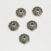 Plata Xizang de imitación aleación de 7 mm anillo toroidal botón de pétalo de flor de planta espaciador accesorios diy accesorios de camelia