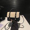 Bolso de Mujer con Tejido Texturizado y Puntadas de Color Contrastante 2024 Moda Verano Nuevo Simple Casual Bolso de Hombro Cruzado