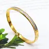 Pulseira simples de estrela da moda fivela de ouro 18K pulseira de couro joias de aço inoxidável venda direta da fábrica