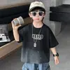 Camiseta de Verano para Niños de Manga Corta 2026 Nuevo Estilo Coreano Holgada para Niño Pequeño Top Degradado Niños Verano Manga Media Delgada 8