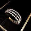 Pulsera Abierta Multicapa con Perlas Incrustadas de Diamantes, Pulsera Transfronteriza Europea y Americana Más Vendida, Joyería Elegante y de Alta Gama para Mujeres al por Mayor