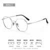 Gafas frescas y elegantes con montura de plata para mujer, miopía, ultraligeras de 9 g, montura completa de titanio, para rostros cuadrados y redondos, D26052, sin adornos, montura de titanio puro