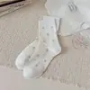 Calcetines largos de otoño e invierno para mujer, calcetines de algodón dulces, calcetines de media pantorrilla transpirables y resistentes al olor, calcetines apilados florales sin costuras estilo coreano para otoño