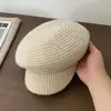 Boina de punto otoño e invierno para mujer, gorra de pintor vintage, gorra de lana de repartidor, cálida y versátil, hace que la cara se vea más pequeña