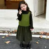 Conjunto de Tres Piezas para Niña: Chaleco de Punto, Camiseta Básica, Pantalones de Pierna Ancha - Nuevo Conjunto Casual Estilo Old Money para Niños Primavera/Otoño 2026