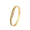 Nova Pulseira Elegante de Aço Inoxidável em Formato de Lábios com Diamantes para Mulheres, Design de Nicho de Alta Qualidade com Padrão da Grande Muralha Finamente Gravado