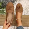 Zapatos de Talla Grande para Mujer Mocasines Cruzados Europeos y Americanos 2026 Comercio Electrónico Mocasines Planos Fabricante Transfronterizo Venta al por Mayor de Comercio Exterior Talla Grande