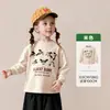 Roupas Infantis Amira 2026 Outono Nova Camiseta Manga Longa Cartoon para Meninas Camisa Básica Casual Soltinha Infantil
