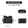 Solo se incluye la bolsa interior - La bolsa exterior no está incluidaBolsa de la Suerte Mini Flamenco Loew Papel Dupont Tamaño Mediano-Grande