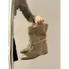 Botas Femininas Chuyuji Modelo Novo Bico Fino Retalhos de Couro Tira Retro Diárias Aumento de Altura Moda Botas Adequadas para Qualquer Tamanho de Perna