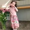 Conjunto de Letras para Meninas Coreanas 2026 Verão Novo Estiloso Calça Anti-Mosquito Conjunto de Duas Peças Tendência Roupa Infantil Atacado
