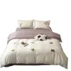 Estilo Fresco e Simples Roupa de Cama Bordada 100% Algodão Amiga da Pele para Dormir Nu, Conjuntos para Cama de Solteiro e Casal, Conjunto de Têxteis para Casa de Três ou Quatro Peças em Algodão Longo
