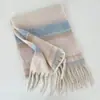 Bufanda a cuadros degradados bestseller transfronteriza para mujer, calentador de cuello engrosado para otoño e invierno, chal grande, doble uso, disponible directamente de fábrica, pedidos personalizados disponibles