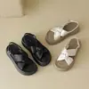 Sandalias de suela gruesa para mujer, nuevo modelo de verano 2026, impresionantes sandalias romanas para uso exterior, transpirables, versátiles, cómodos zapatos de playa