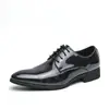 Zapatos de Hombre Transfronterizos Talla Grande 48 Zapatos de Cuero Puntiagudos para Hombre Zapatos Brillantes de Charol para Boda Novio Zapatos Formales de Negocios Zapatos Pequeños de Cuero