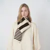 Bufanda de punto a rayas de color block estilo coreano, versátil y cálida para otoño e invierno, con un tacto de alta gama, diseño simple y suave, accesorio de moda