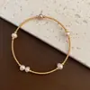 Pulseira Simples e Exquisita de Pérolas de Água Doce de Zhuji em Forma de Gota, Pulseira Artesanal Enrolada com Fio de Cobre Banhado a Ouro, Atacado de Fabricante de Joias