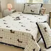 Cobertor de Cama de Lã de Leite Espessado Conjunto de Três Peças Outono e Inverno Estilo Renda Quente Lençol Antiderrapante Capa de Colchão Capa Kang Atacado