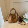 Bolso de Mano Tejido a Mano Estilizado y de Moda Coreano para Mujer 2026 Nuevo Bolso de Mano Tipo Cesta de Verduras Bolso Lindo de un Solo Hombro Cruzado