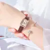 Novo Relógio da Moda para Mulheres, Vida Feminina, À Prova d'Água, Versão Coreana, Simples Pequeno Retangular Transmissão ao Vivo Douyin, Entrega Popular