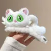 2025 Nuevo Clip para el Pelo de Felpa de Gato Heterocromático Lindo para Otoño e Invierno Clip Trasero para el Cabello de Mujer Clip de Tiburón Clip para el Cabello