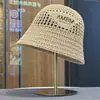 26 Novos Modelos de Chapéus Bucket Vazados Personalizados de Luxo Leve para Mulheres, Nova Moda Versátil para Primavera e Verão Que Fazem o Rosto Parecer Menor