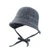 Sombrero de Pescador Minimalista Tejido Estilo Japonés que Hace que la Cara Parezca Más Pequeña, Sombrero de Cubo Versátil para Mujer en Otoño e Invierno, Elegante Sombrero Cálido con Lazo, Moderno