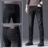 Jeans de mezclilla lavada azul de alta gama italianos para hombre, nuevos pantalones casuales ajustados rectos elásticos para hombre de verano 2026