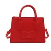 Bolsa de Ombro Outono 2025 Moda Simples Bolsa Transversal Versão Coreana Tendência Bolsa de Mão Feminina Bolsa de Alto Valor para Mulheres