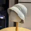 Sombrero de pescador de alta calidad, simple, transpirable, delgado para mujer, cálido y a prueba de viento para otoño e invierno, hace que la cara se vea más pequeña, sombrero tipo cubo de moda