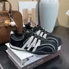 Zapatillas de entrenamiento vintage alemanas con textura de cuero para mujer, nuevos zapatos de otoño para mujer, zapatillas casuales versátiles de suela gruesa, cómodos zapatos Forrest Gump
