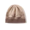 Cachecol 2026 Outono/Inverno Novo Estilo Feminino High-End Blocos de Cor Trançado Padrão Floco de Neve Espessado Quente Fashionável Malha Chapéu Casual