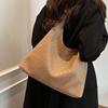 Bolsa de grande capacidade para mulheres 2023 nova moda versátil bolsa de ombro textura casual este ano popular bolsa de compras para o dia a dia