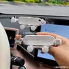Adequado para Suporte de Celular para Carro Byd Yuan Plus, Decoração Fofa para Console Central da Tela do Interior do Carro, Design de Golfinho e Gaivota