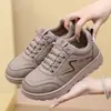 Novos Sapatos de Tecido Old Beijing Outono 2026 para Mulheres, Sapatos Casuais para Mães de Meia-Idade e Idosas, Impermeáveis, Antiderrapantes, Confortáveis Sapatos de Trabalho