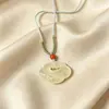 Venta al por mayor de fábrica calcedonia blanca natural de fidelidad candado Ruyi Xiangyun ágata candado Ping An jade explosiones