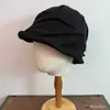 Sombrero de pescador de lino plisado estilo japonés para mujer, transpirable, adelgazante, versátil, bloqueador solar, sombrero tipo cubeta con protección solar