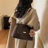 Bolsa Tote de Gran Capacidad para Mujer 2025 Otoño e Invierno Nueva Moda Tendencia Retro Bolso de Hombro Simple Casual para Viajar