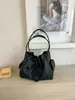 Bolsa Fosca Retrô Fashion Feminina 2026 Nova para o Dia a Dia Grande Capacidade Ombro Único Transversal Casual Tote Bolsa Saco