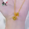 Anillo de Corredor de Trébol de Cuatro Hojas Deslumbrante Estilo Influencer de Moda Nueva Cadena para Clavícula de Lujo Ligero Joyería de Diseñador