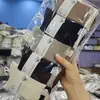 Calcetines de cachemir de doble puntada para hombre y mujer de invierno, calcetines de tubo de moda para mujer con rayas marrones y encaje, calcetines de algodón de cachemir hipoalergénicos para hombre de negocios
