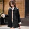 Jaqueta de Couro Casual Coreana de Comprimento Médio para Mulheres Outono 2025 Nova Gola Polo de Botão Único Jaqueta de Couro Fashion
