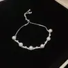 Pulsera Coreana Japonesa de Circonita Cúbica Perla Redonda Pulsera de Lujo Ligero Sensación de Alta Gama para Mujer Versátil para el Trabajo Temperamento Elegante Joyería para Manos Venta al por Mayor